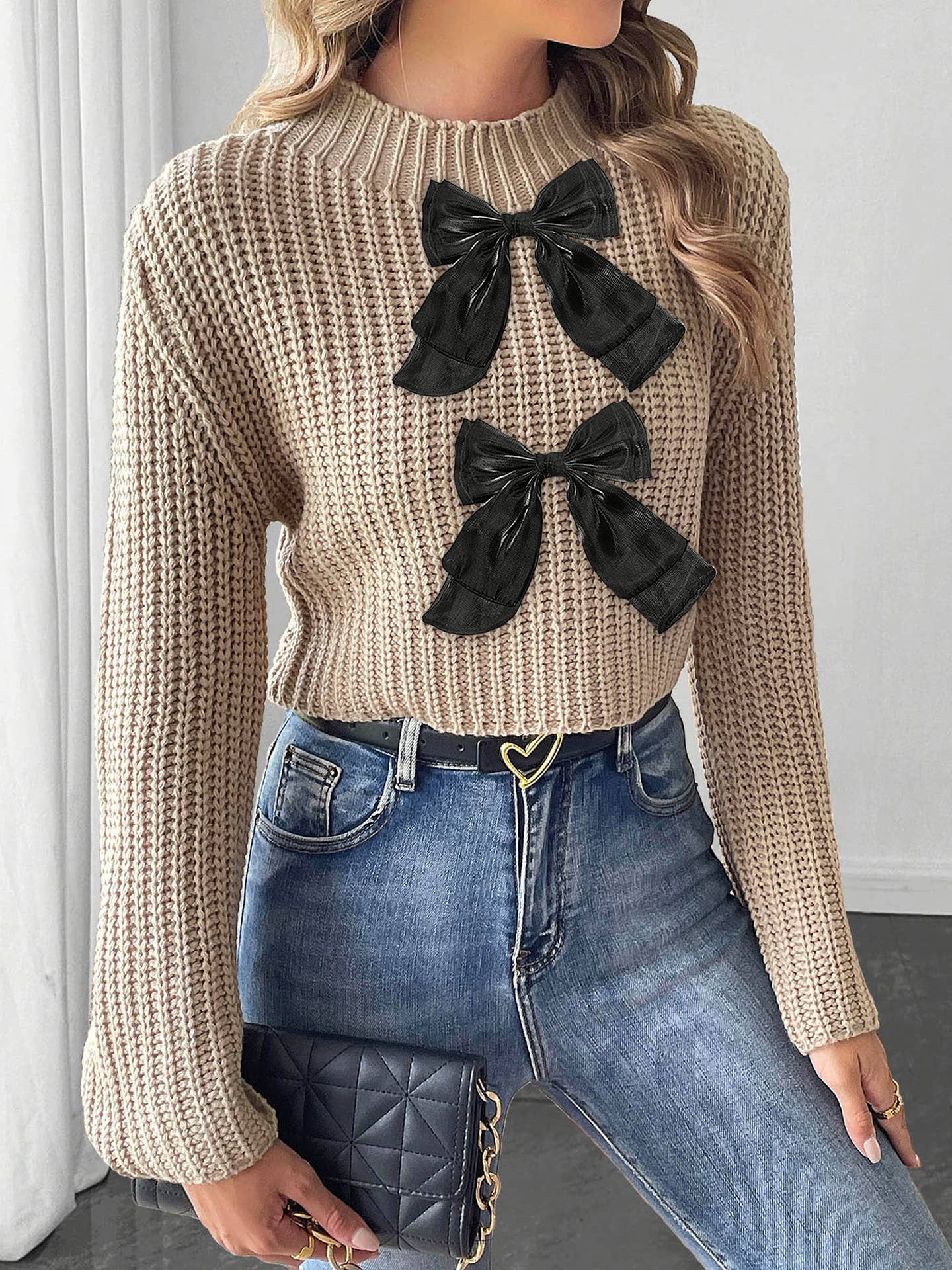 Bow embellished flared sleeve short sweater