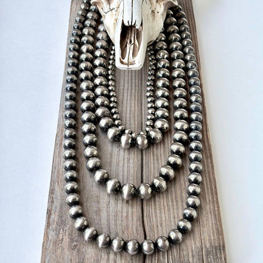 Western Style Navajo Pearl Beaded Necklace