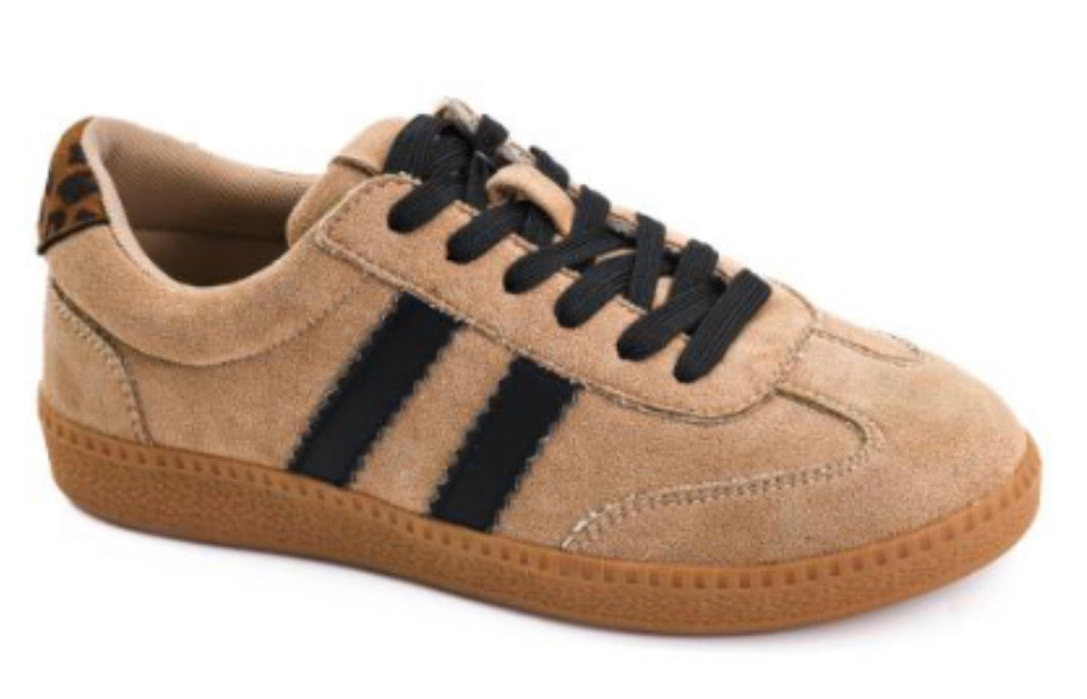 Heads Up Sneaker