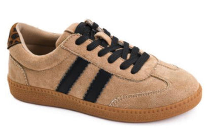 Heads Up Sneaker