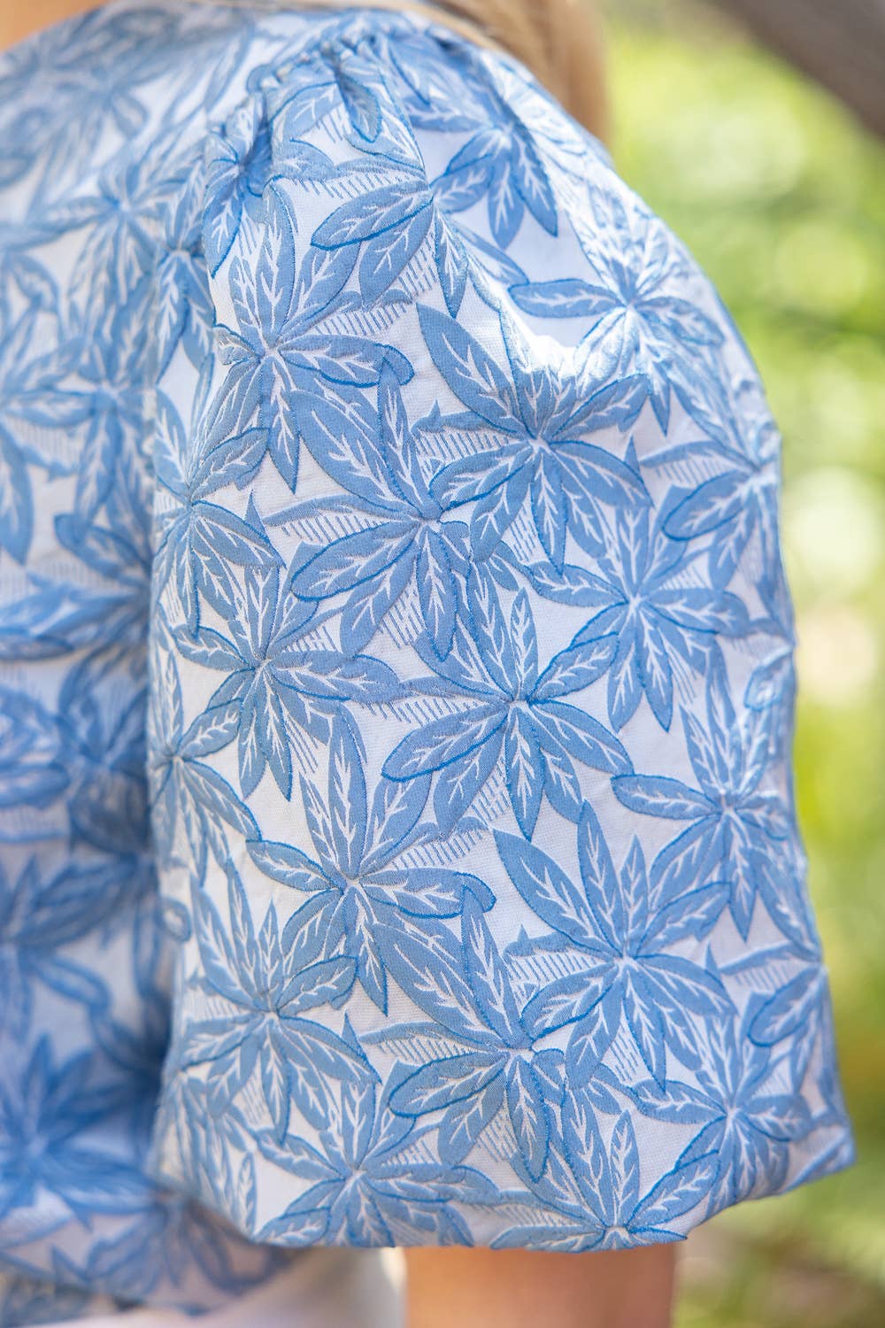 Short Bubble Sleeve Floral Jacquard Top