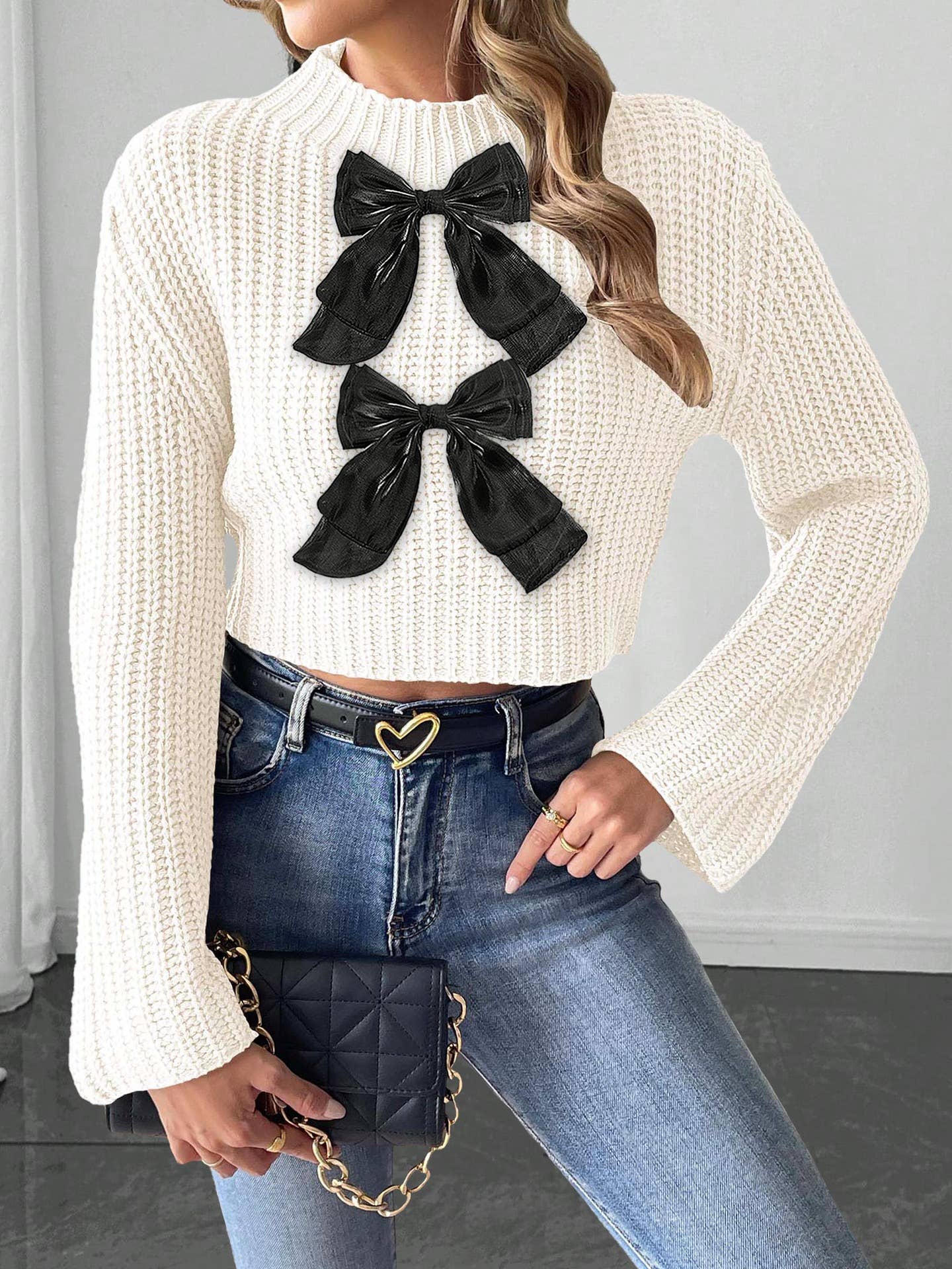 Bow embellished flared sleeve short sweater
