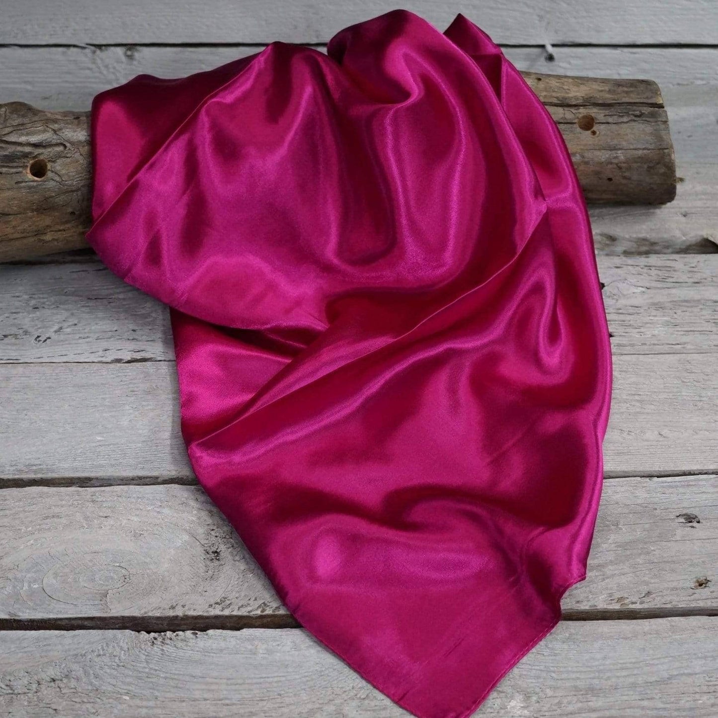 35X35" Solid Fuchsia Wild Rag/Scarf WRS12