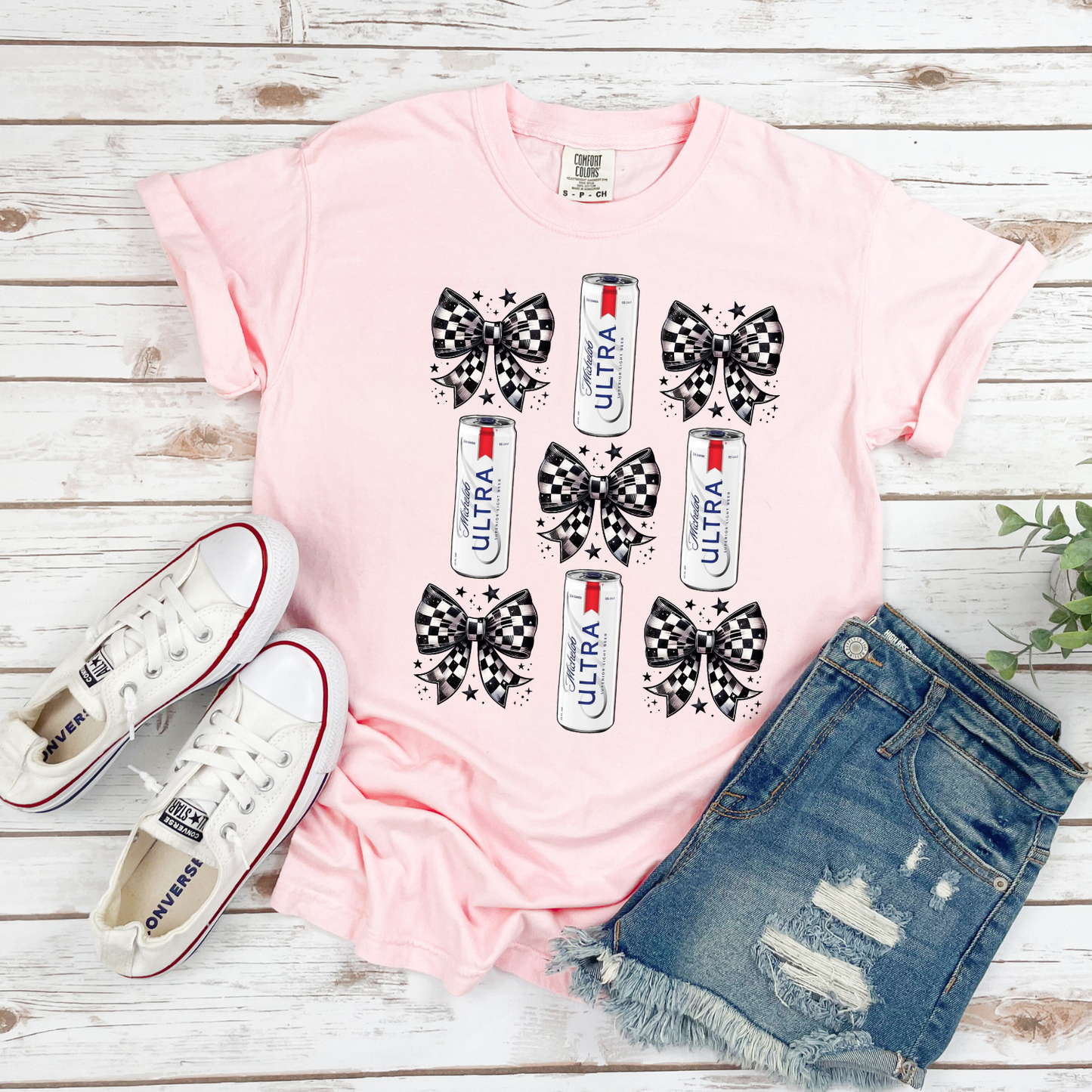 Michelob | Checkered Bows | Girly | Trendy CC Graphic Tee